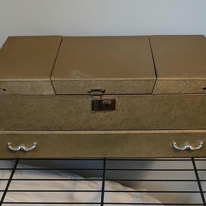 Vintage Große MELE Tabletop Schmuckschatulle Gold Ton Mit Samt Interior 3 Tier