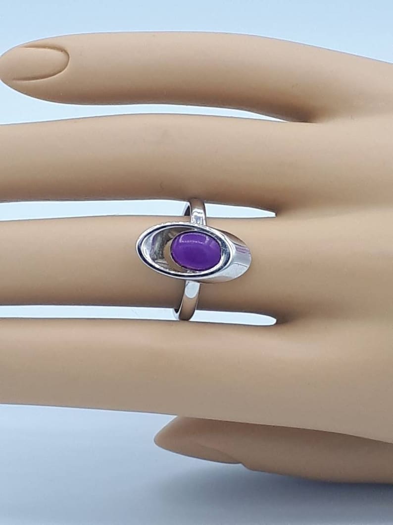 Vintage Sarah Coventry Statement Adjustable Silver Tone Ring Purple Stone