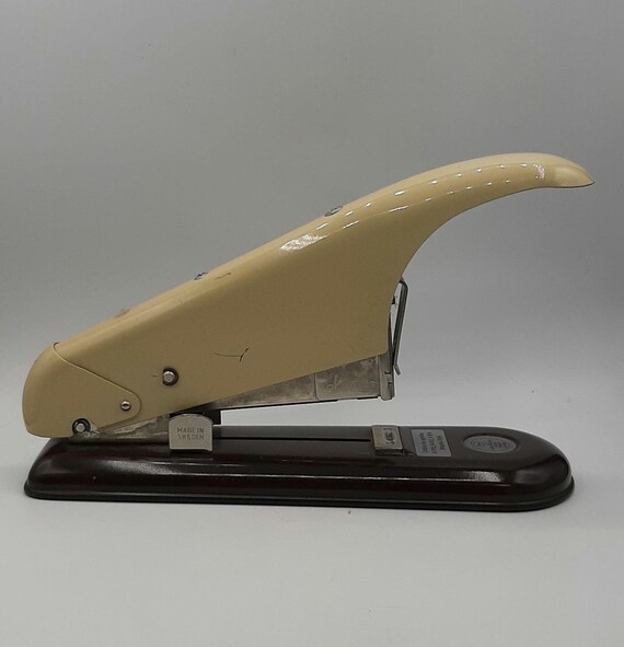 Agrafeuse Vintage Rapid Isaberg N°16 – Fabriquée En Suède, Solide Et Rétro