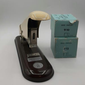 Vintage Apsco A9 Stapler Isaberg AB Hestra Sweden With 2 Boxes Staples