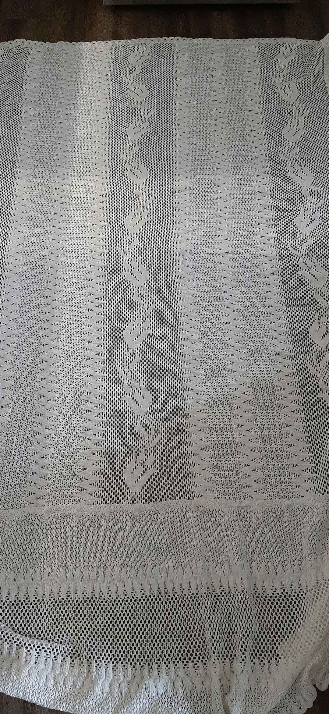 White Crocheted Cotton Bedspread Double or Full Bed Cottage Style ...