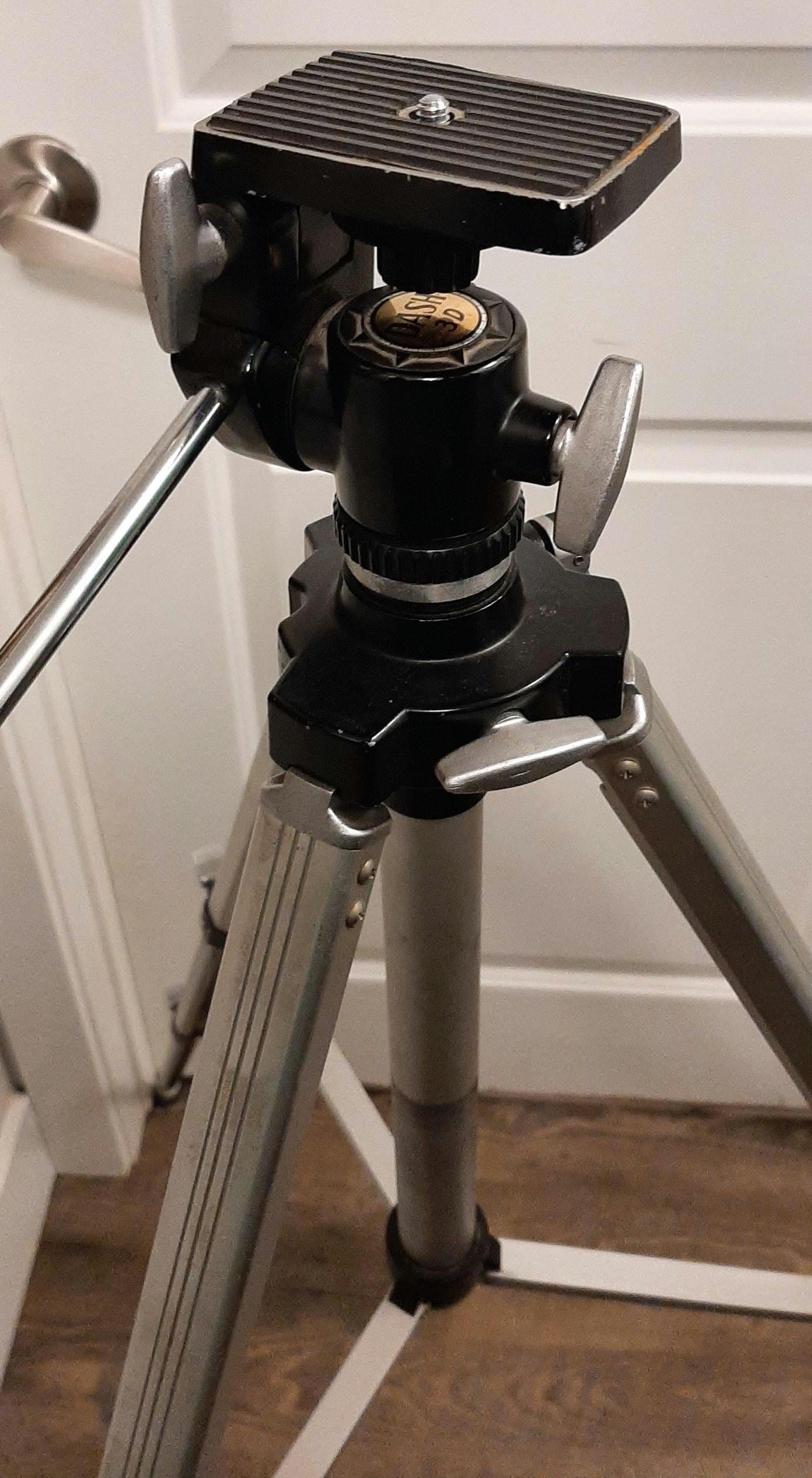 Vintage Heavy Duty Metal Aluminum Tripod Cherry Dash 3D Made in