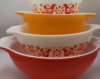 Vintage Pyrex Set of 4 Butterprint Cinderella Nesting Bowls - Etsy