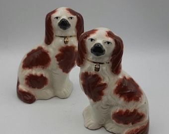 Vintage Russet English Staffordshire Spaniel Dog Pair Hand Painted 5 3/4" Tall