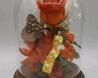 Vintage Monarch Butterfly Taxidermy Glass Cloche Dome Wooden Base 7 1/2" Tall
