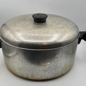 Wear-Ever Pot With Lid #997 10 1/2&quot; Diameter x 6 1/2&quot; High W/ Original Heavy Lid