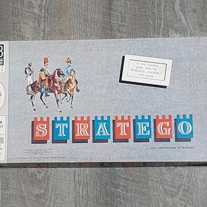 Vintage Stratego Board Game 4916 COMPLETE Milton Bradley 1962 Somerville R4916