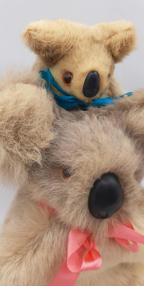 ハンドメイドのヴィンテージコアラと赤ちゃんの本物のカンガルーの毛皮