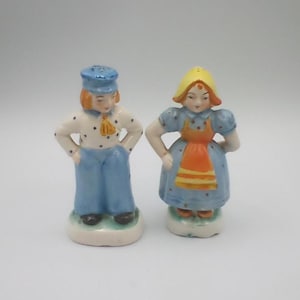 Vintage Occupied Japan Figures Salt & Pepper Shakers Dutch Man and Woman