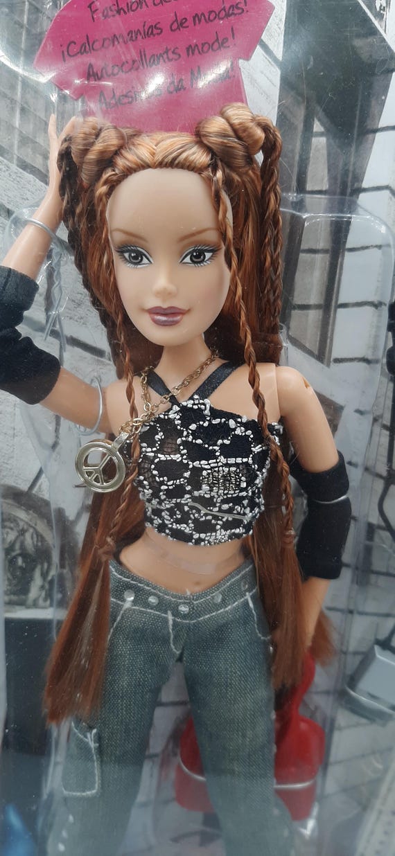 2003 FLAVAS Happyd Hip Hop Fashion Doll W/ Accessories NEW in Box