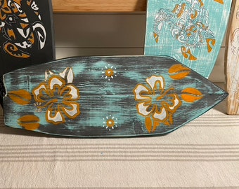 Tropical  surfboard turtle and flower wall decor collection