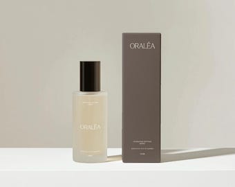 Maqueta de botella de cosméticos / Caja de botella de cuidado de la piel PSD / Plantilla de etiqueta de producto de empaque de belleza estética