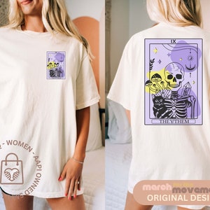 Ze hen niet-binaire Tarot Card Comfort kleuren trots tshirt, vintage trots tshirt, cool queer comfort kleuren shirt, maart voor de beweging