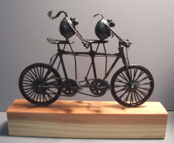 Tandem bicycle