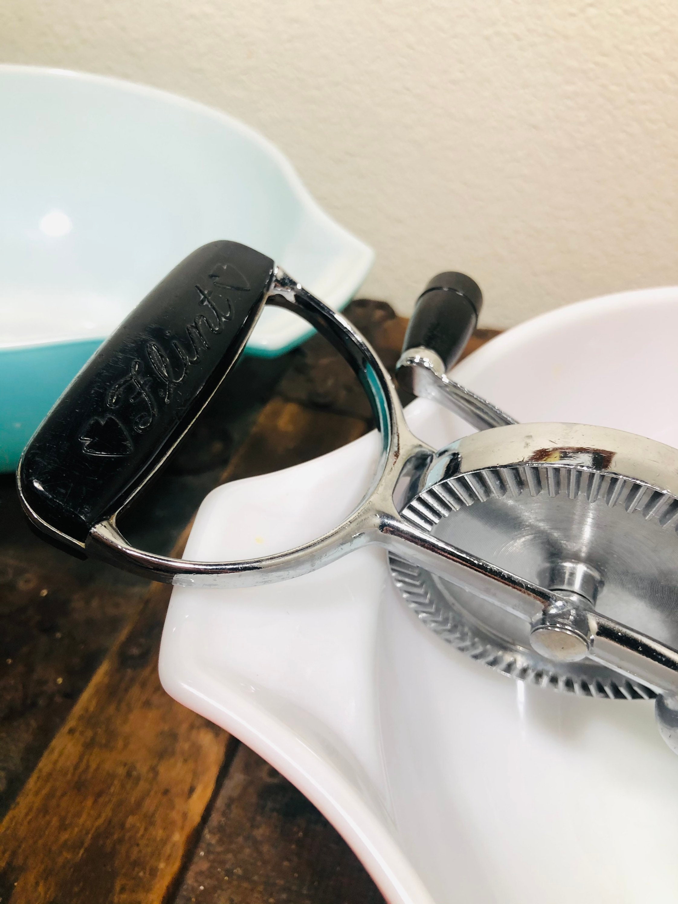 Vintage Flint Hand Mixer/Egg Beater Chrome with Black Handle Etsy