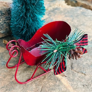 Miniature Fairy Garden metal Sleigh Cake Topper Table Decor Dollhouse village terrarium winter outdoor diorama centerpiece party holiday