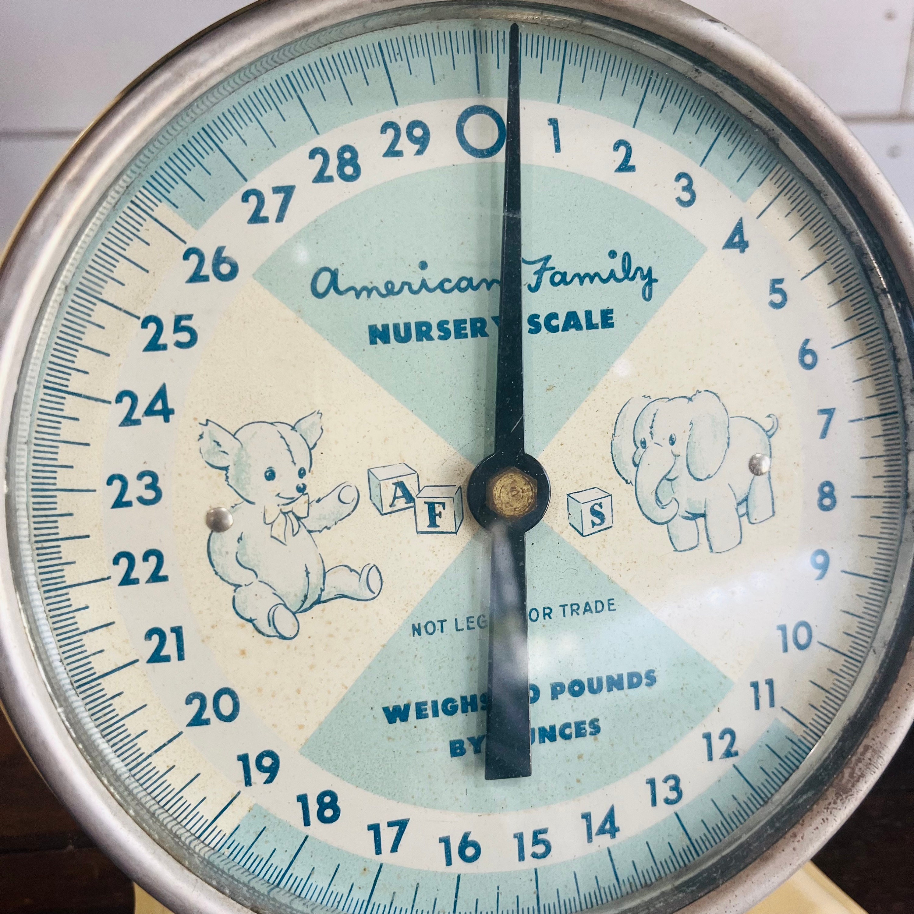 Vintage American Family Nursery Scale - Antique Baby Scale