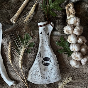 Bone Scrying Board: The Farmer&#39;s Omens