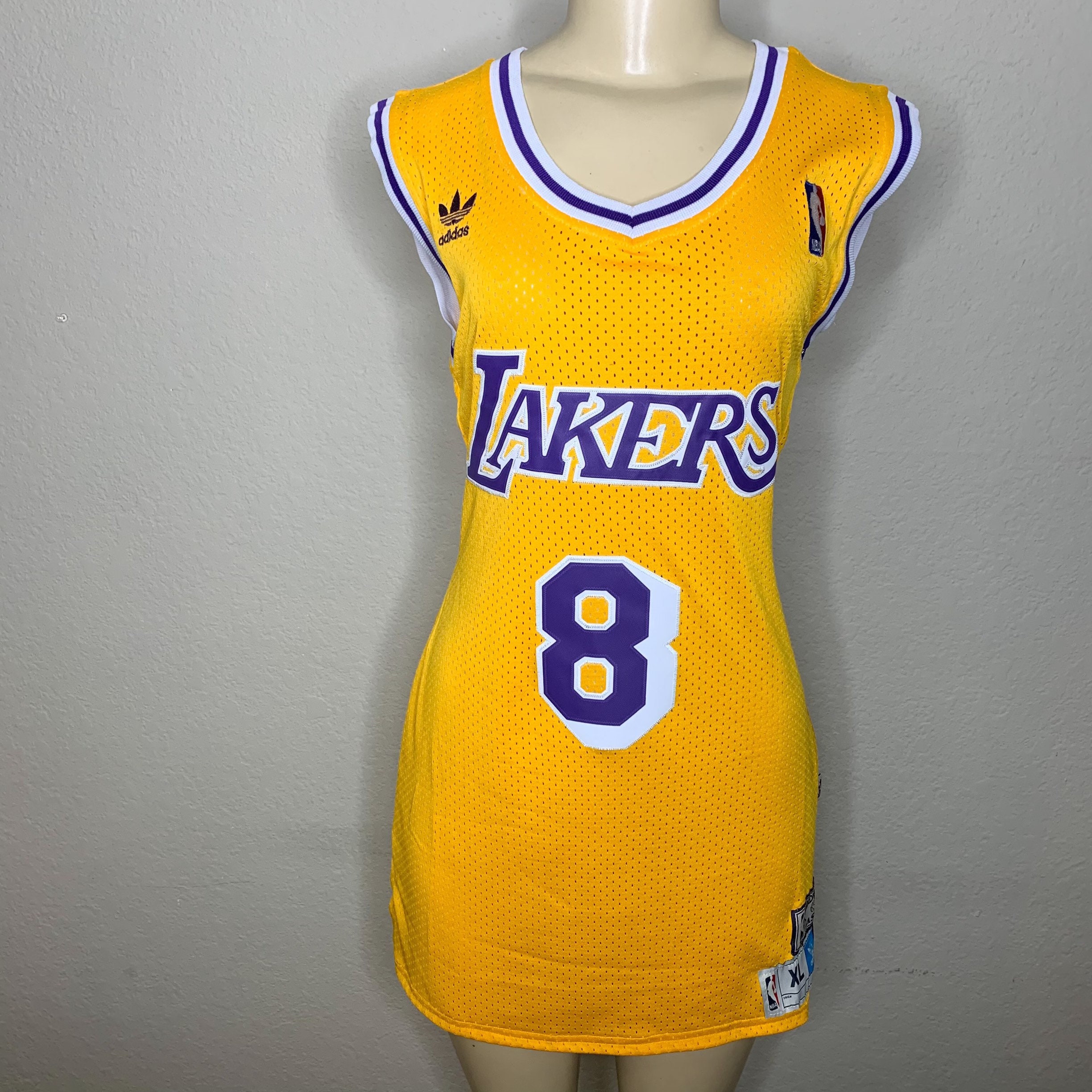 kobe bryant 8 lakers jersey