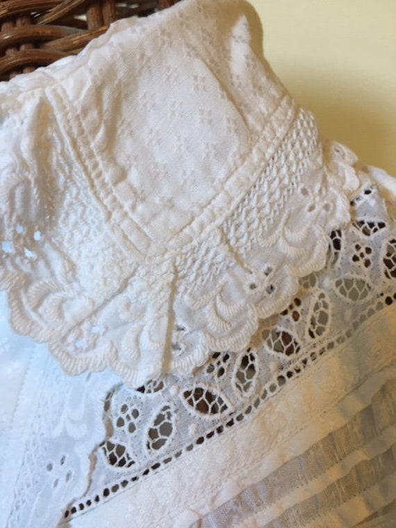 Vintage white blouse with hand sewn broderie angl… - image 9