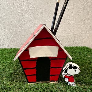 Snoopy Pencil Holder
