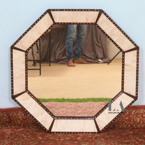 Luxury Wall Mirror Frame Home Décor Bone Carving Design Table Top Mirror