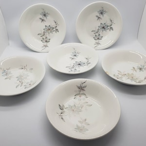 Vintage 6 X 5&quot; Johnson Brothers Ironstone Dessert Bowls Blue Flowers
