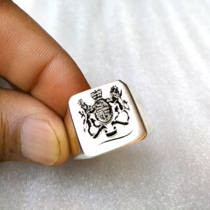 Familienwappen Ring, personalisierte Ring, 925 Sterling Silber Herrenring, Siegelring, Wappenring, Geschenk für Freund, quadratischer Ring
