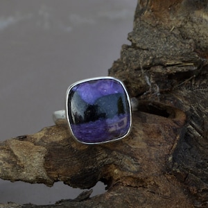 Amazing Charoite Ring -Charoite Gemstone Ring -Purple Charoite Stone Ring- 925 Sterling Silver Ring -Siberian Charoite Gemstone Gift Ring