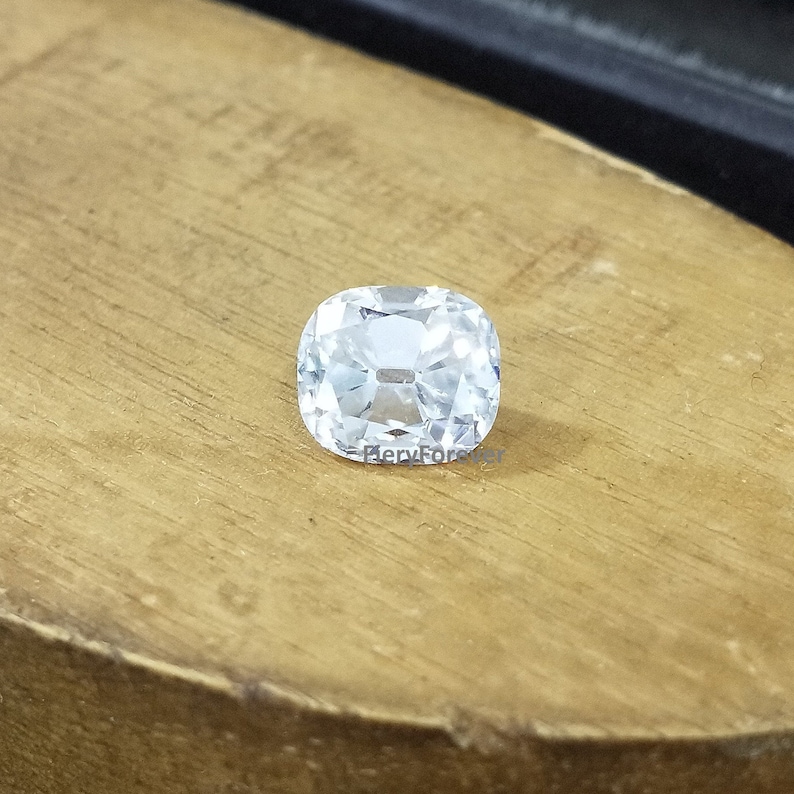 Fiery 9 X 7 MM 2.25 Carat Colorless Elongated Old Mine Cushion Cut Loose Moissanite 4 Ring Gift Earring Pendant Wholesale Price