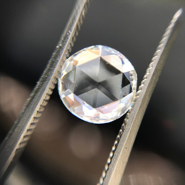 Pierre Moissanite Ronde 1 Carat - 6.5 Mm, Qualité GRA, VVS1 - Neuf Avec étiquette