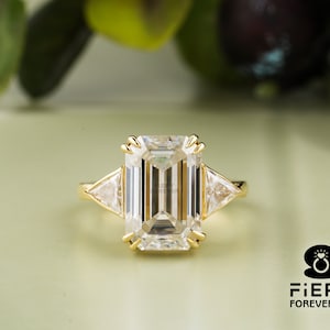 3 Stone Moissanite Designer Wedding Ring, Sparky 2.75/ 3.25/ 4.50 Carat Emerald With Side Triangle Cut Engagement Ring, New Year&#39;s Eve Gift