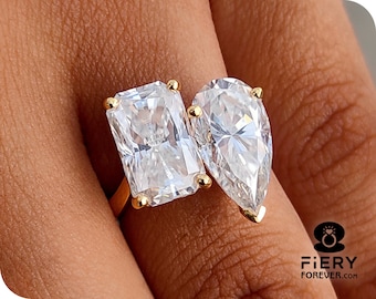 Toi Et Moi Ring, Unique Setting Celebrity Style 2 Stone Engagement Ring, Elongated Radiant and Pear Cut Moissanite Wedding Ring For Fiancée