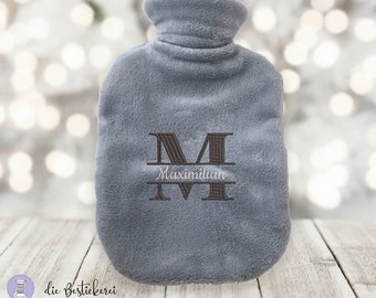 Wärmflaschenbezug mit Initial und Namen bestickt | personalisierter Wärmflaschenbezug