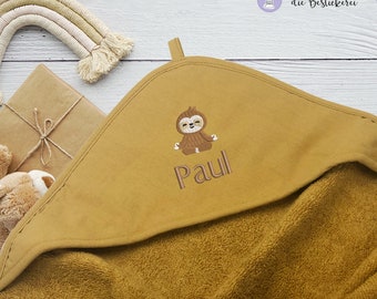 Babyhandtuch in MUSTARD | Kapuzenhandtuch | PERSONALISIERT mit Namen | Babygeschenk | Geburt | Regenbogen