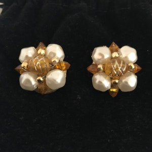 Vintage 1960s Clip On Earrings
