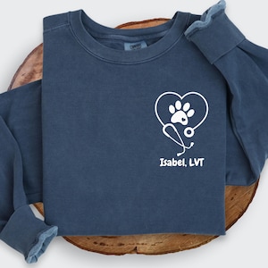 Personalized Vet Tech Sweatshirt, Custom Gift for Veterinarian or Vet Med Student, Vet Tech Appreciation Week, Vet Staff Sweatshirts