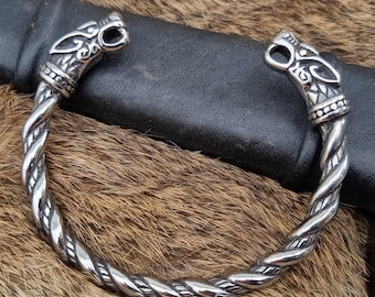 Odin Wolves Bracelet / Stainless Steel / Geri and Freki Wolf Armring / Viking Bangle / Valhalla / Norse Mythology / Ragnar Lothbrok / Rollo
