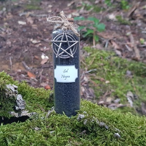 Witches salt / Black Salt / Protection / Wicca / Magic / Spell / Pentagram / celtic / celt / Norse / Pagan / Ritual / Tarot / Witch / vibes