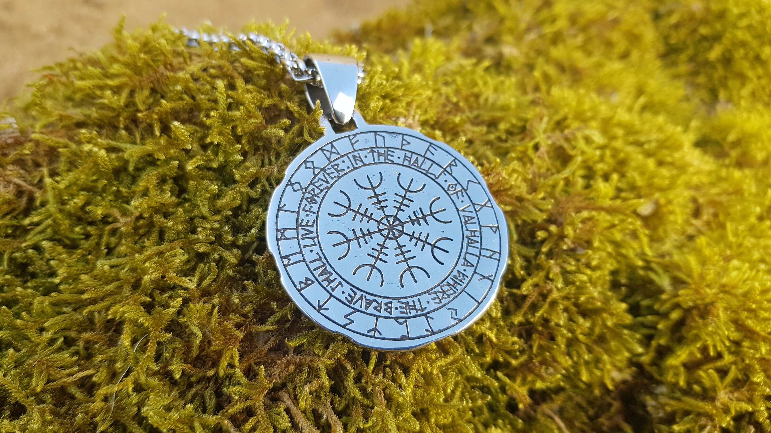 Valhalla Necklace / Valhalla pendant / Valholl / Aegishjalmur Etsy