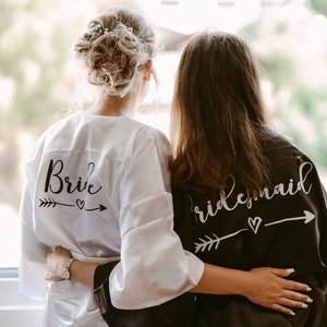 Personalized Bridesmaid Robes,Bridesmaids party,Silky Robes, Wedding Bridesmaids Robes,Satin Robes,Sleepover Party Robes,Maid Of honor Robes