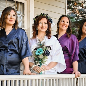 Bridesmaid Robes, Bridal Party Robes, Royal Blue Robe, Getting Ready robes, Satin Robes, Wedding Gifts, Personalized Robes