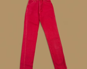 Vaqueros vintage Wrangler de corte recto, estilo mom/boyfriend, hechos en EE. UU., en rojo, talla 27, talla 36