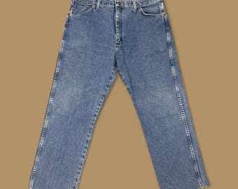 Vintage Wrangler USA Raw Hem Straight Leg Skater Jeans Mid Blue W36 L28
