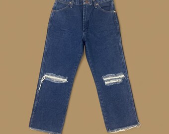 Vintage Wrangler Distressed Straight Leg Raw Hem Ankle Jeans Dark Blue W31 L25
