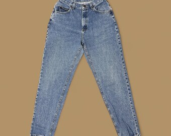Vintage 90's Lee Tapered Leg Mom Jeans Light Blue W26 L30