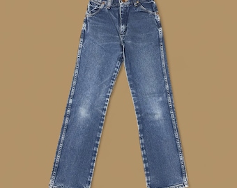 Vaqueros mom vintage Wrangler USA de pierna recta, azul medio, talla 25, talla 29