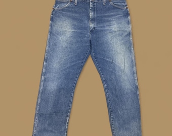 Vintage Wrangler Raw Hem Straight Leg Jeans Mid Blue W42 L28