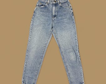 Vaqueros mom Lee de pierna cónica vintage de los años 90, azul claro, talla 26, talla 29