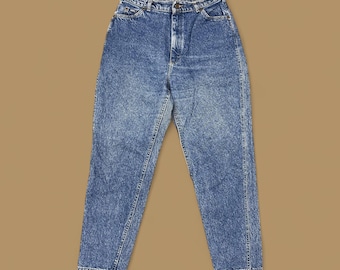 Vaqueros mom Lee vintage de los años 90 con pierna cónica y lavado a la piedra en azul medio (W31 L29)